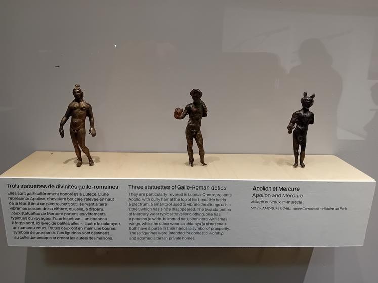statuettes